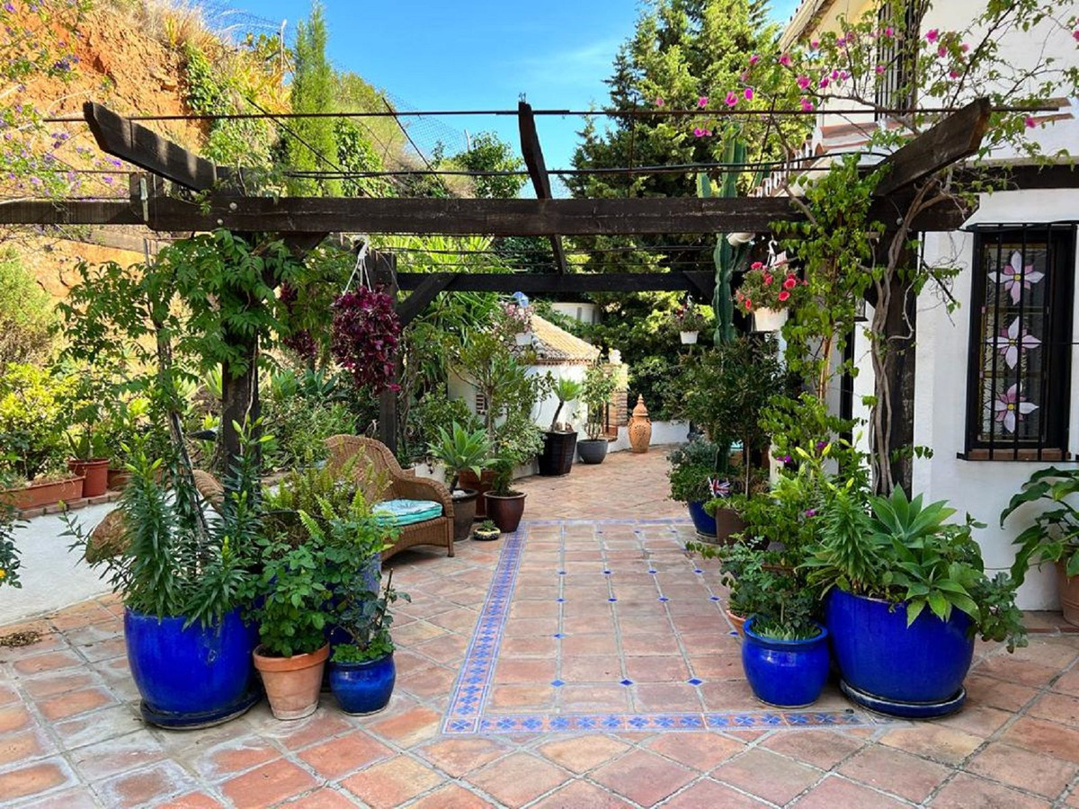 4 Bed Townhouse for sale in Mijas Costa Del Sol, Málaga, Spain