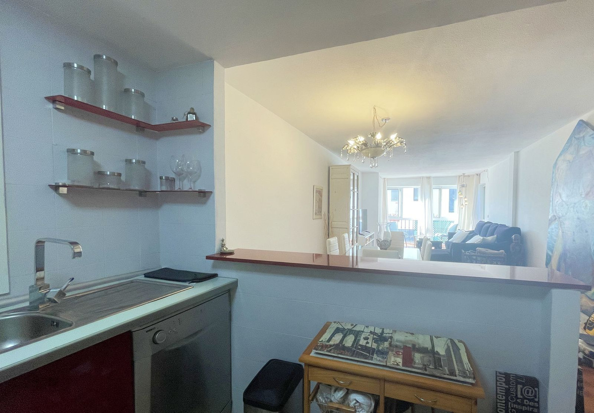 2 Bed Apartment for sale in La Duquesa Costa Del Sol, Málaga, Spain