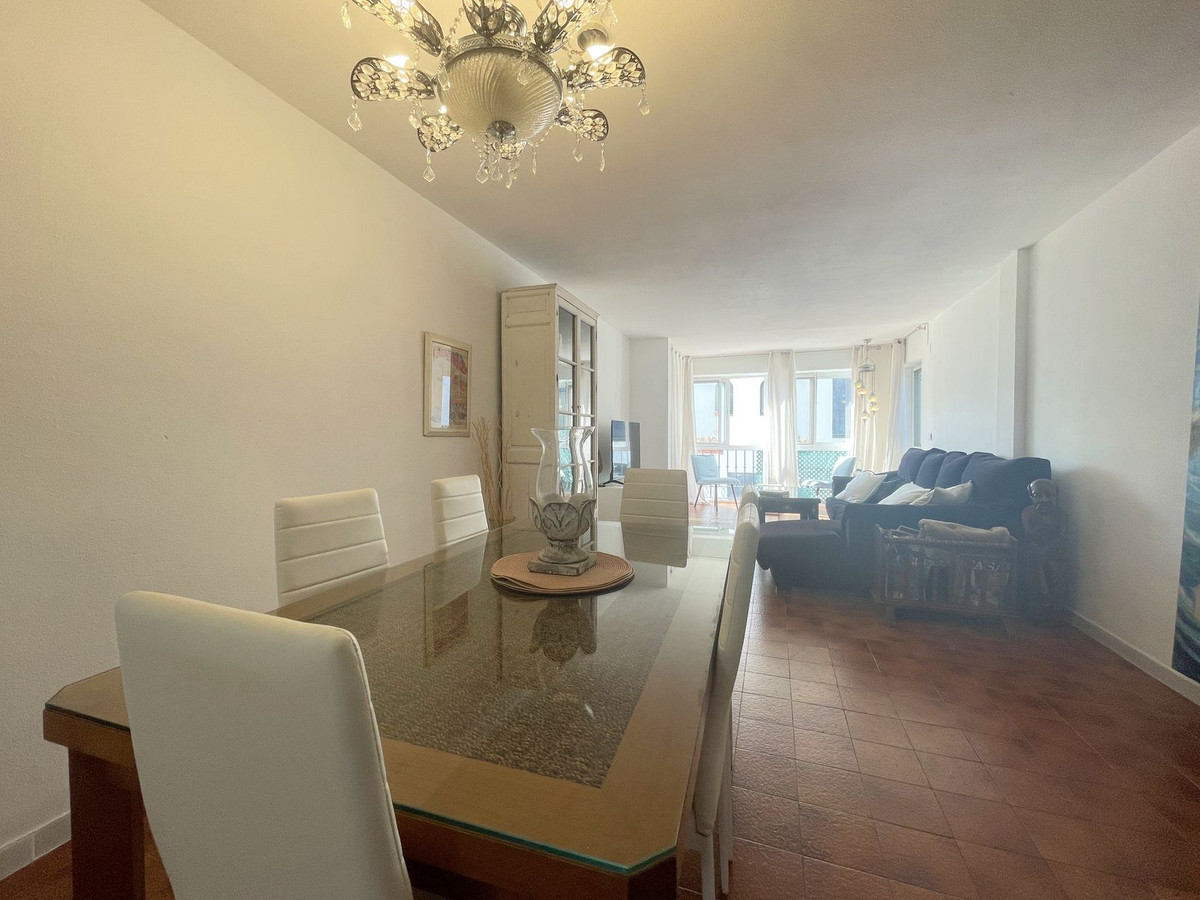 2 Bed Apartment for sale in La Duquesa Costa Del Sol, Málaga, Spain