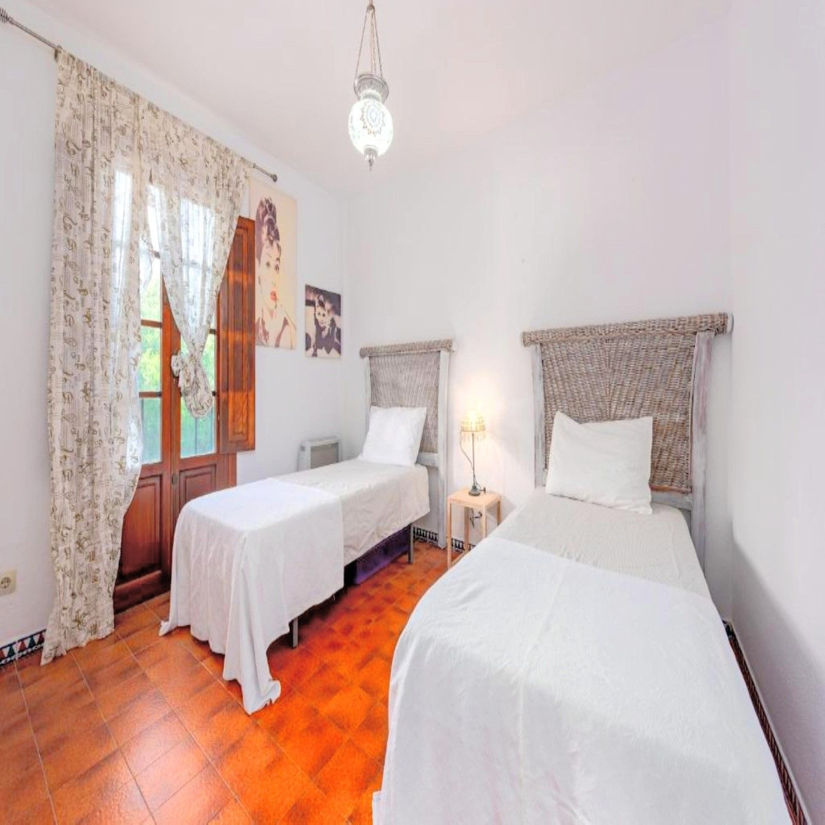 2 Bed Apartment for sale in La Duquesa Costa Del Sol, Málaga, Spain