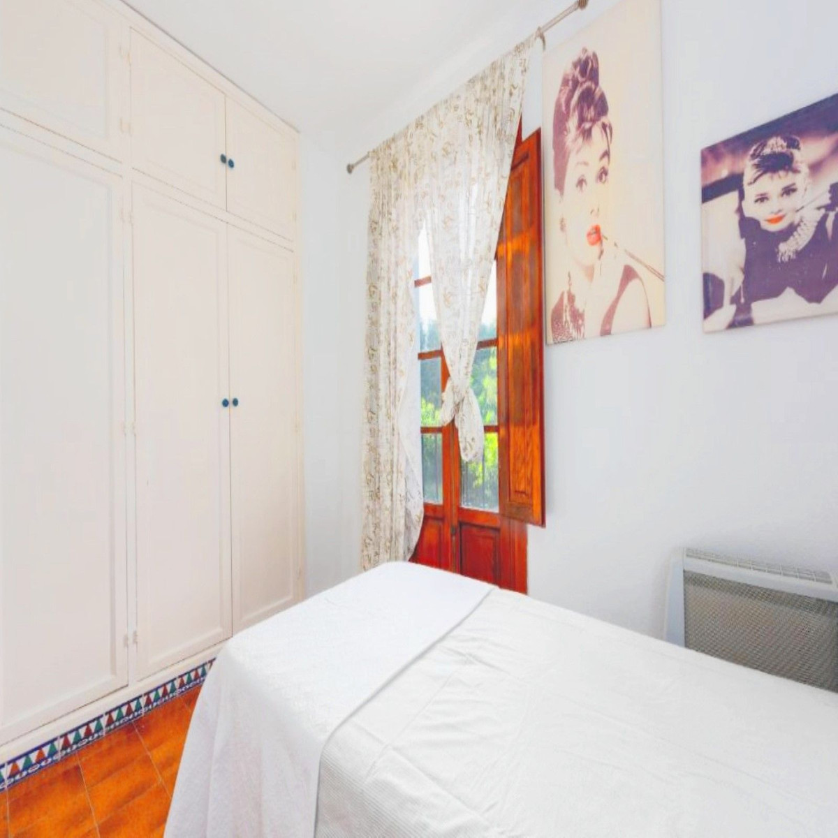 2 Bed Apartment for sale in La Duquesa Costa Del Sol, Málaga, Spain
