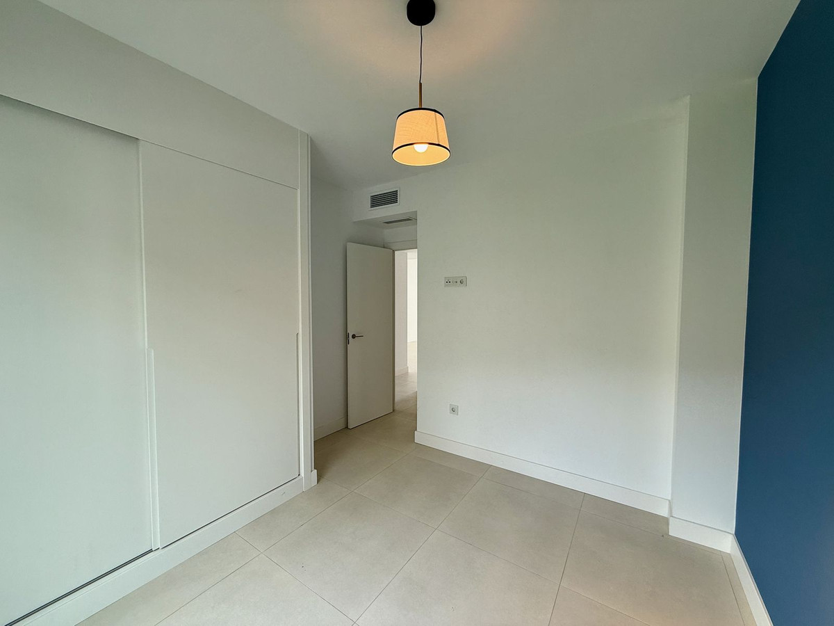 3 Bed Apartment for sale in Fuengirola Costa Del Sol, Málaga, Spain