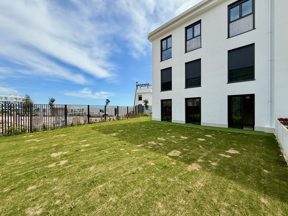 3 Bed Apartment for sale in Fuengirola Costa Del Sol, Málaga, Spain