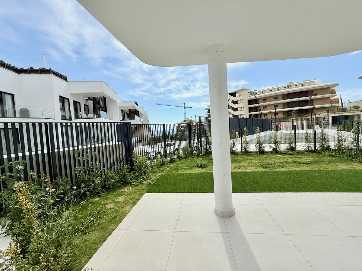 3 Bed Apartment for sale in Fuengirola Costa Del Sol, Málaga, Spain