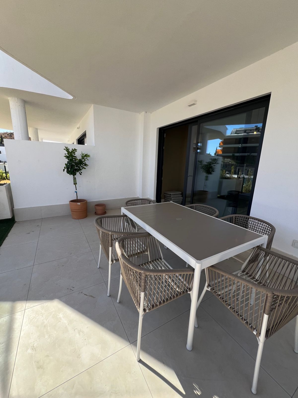 3 Bed Apartment for sale in Fuengirola Costa Del Sol, Málaga, Spain