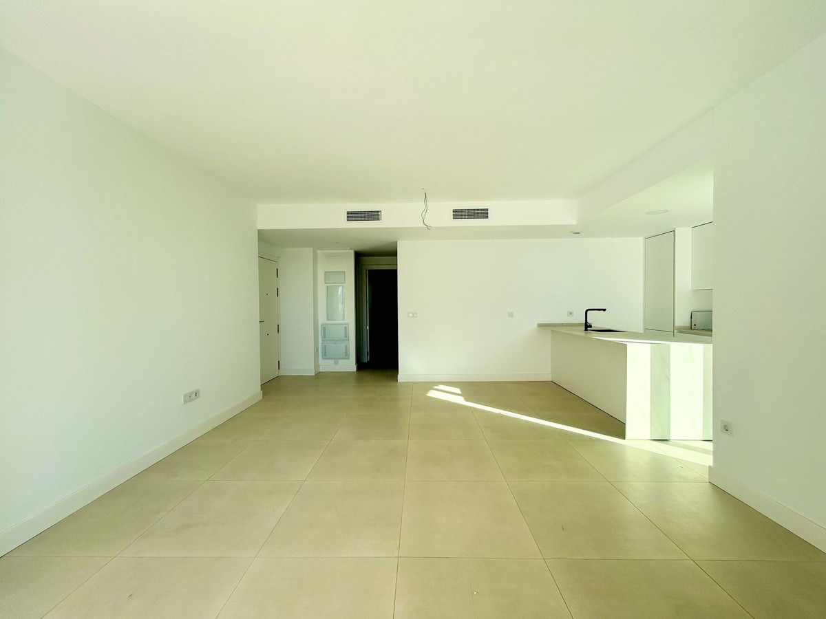 3 Bed Apartment for sale in Fuengirola Costa Del Sol, Málaga, Spain