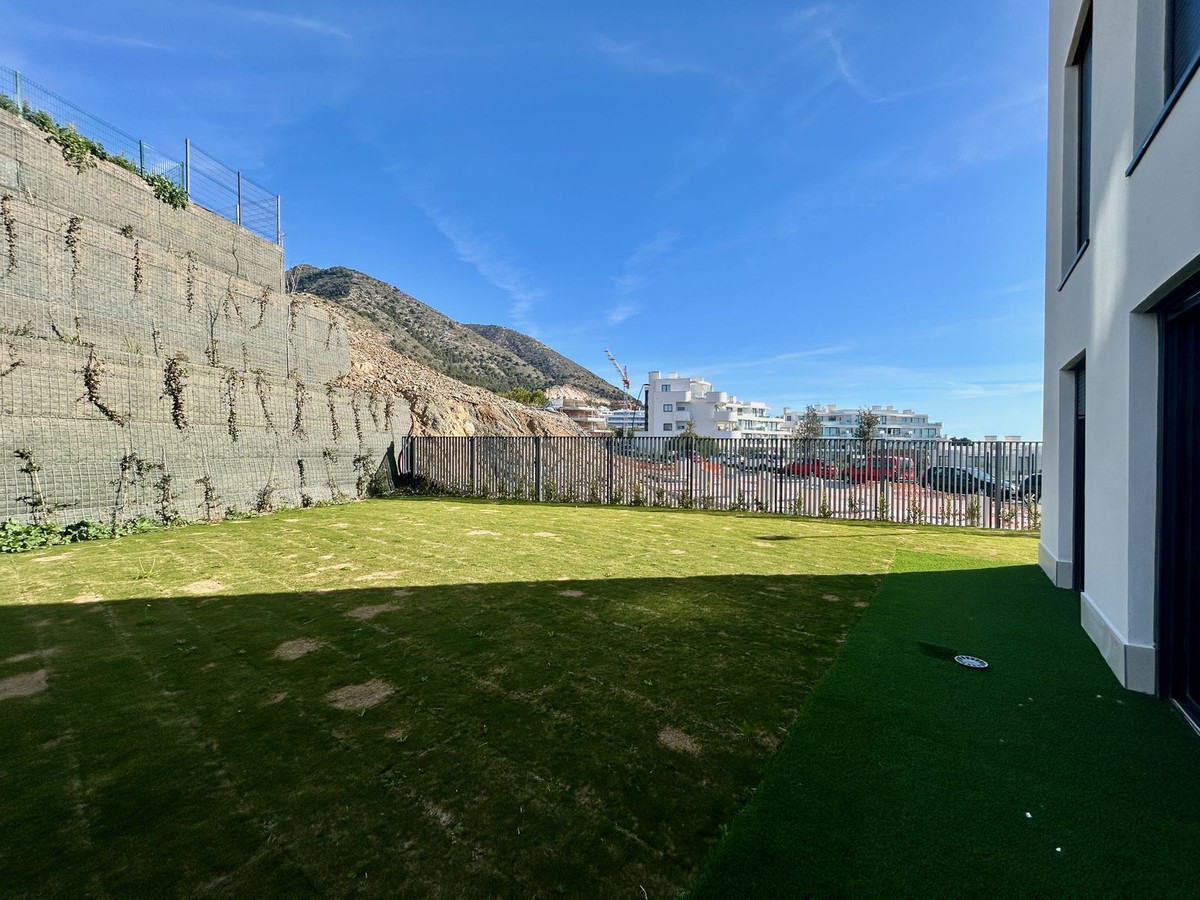3 Bed Apartment for sale in Fuengirola Costa Del Sol, Málaga, Spain