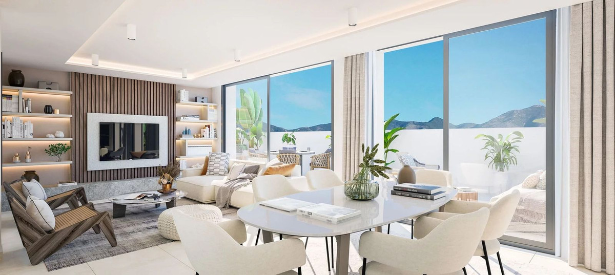 2 Bed Apartment for sale in Fuengirola Costa Del Sol, Málaga, Spain