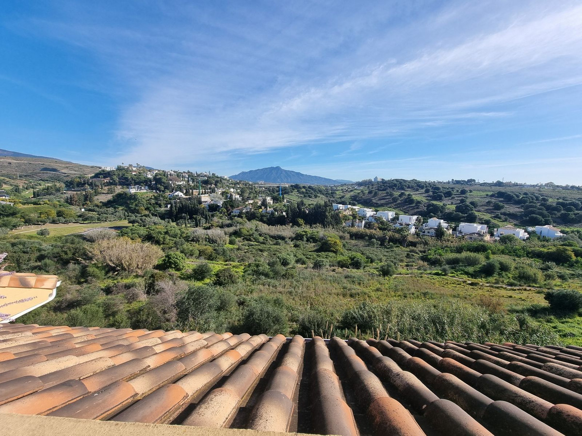 3 Bed Apartment for sale in Estepona Costa Del Sol, Málaga, Spain