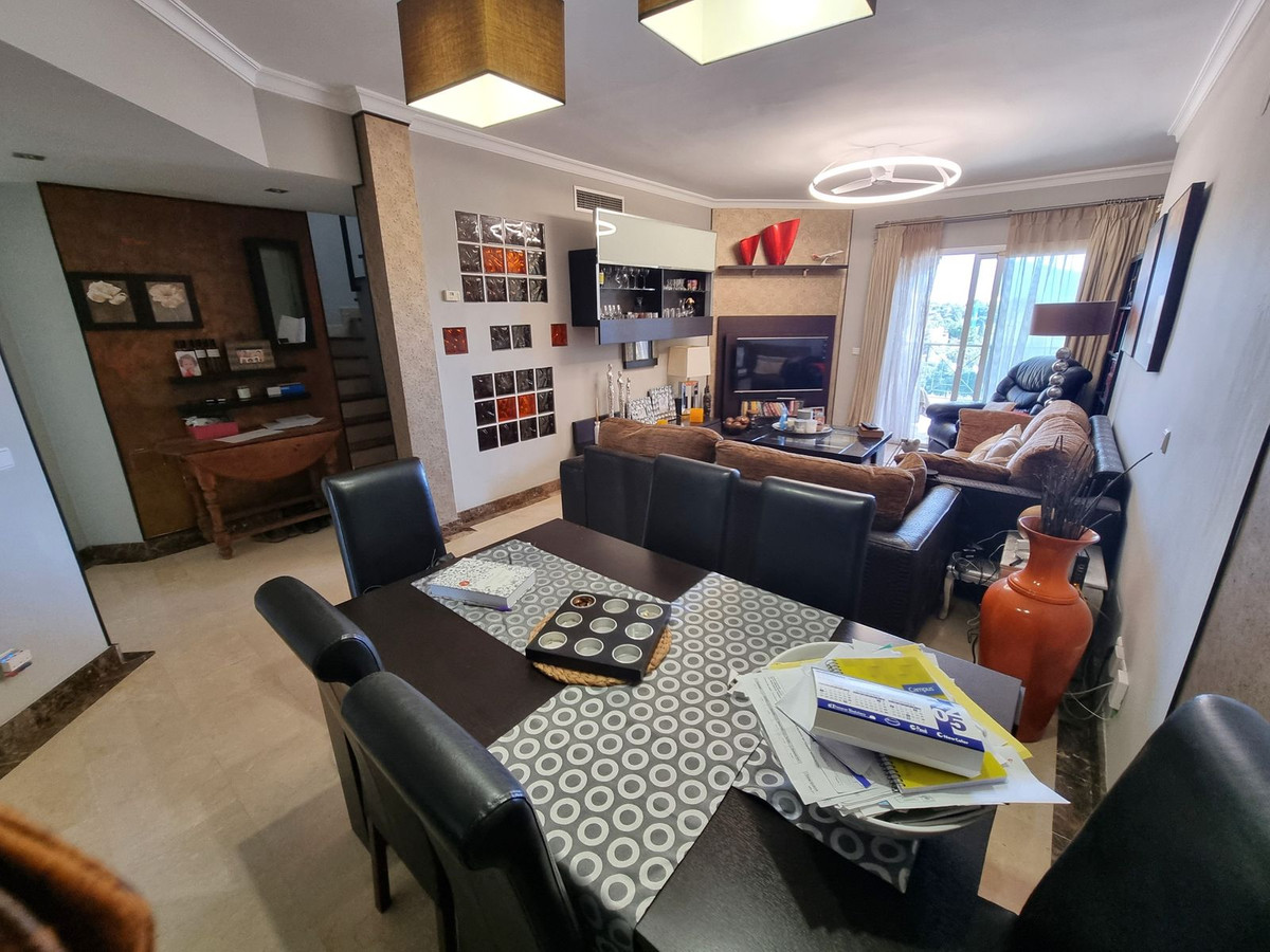 3 Bed Apartment for sale in Estepona Costa Del Sol, Málaga, Spain