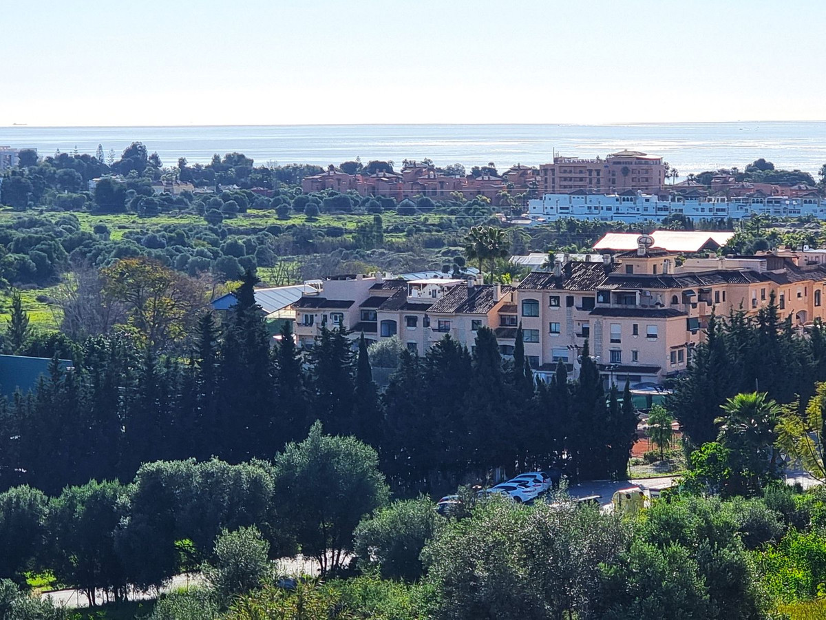 3 Bed Apartment for sale in Estepona Costa Del Sol, Málaga, Spain