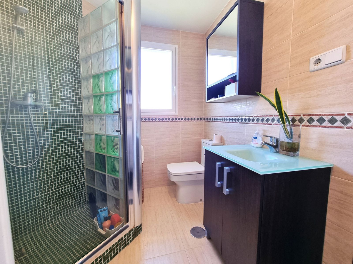 3 Bed Apartment for sale in Estepona Costa Del Sol, Málaga, Spain