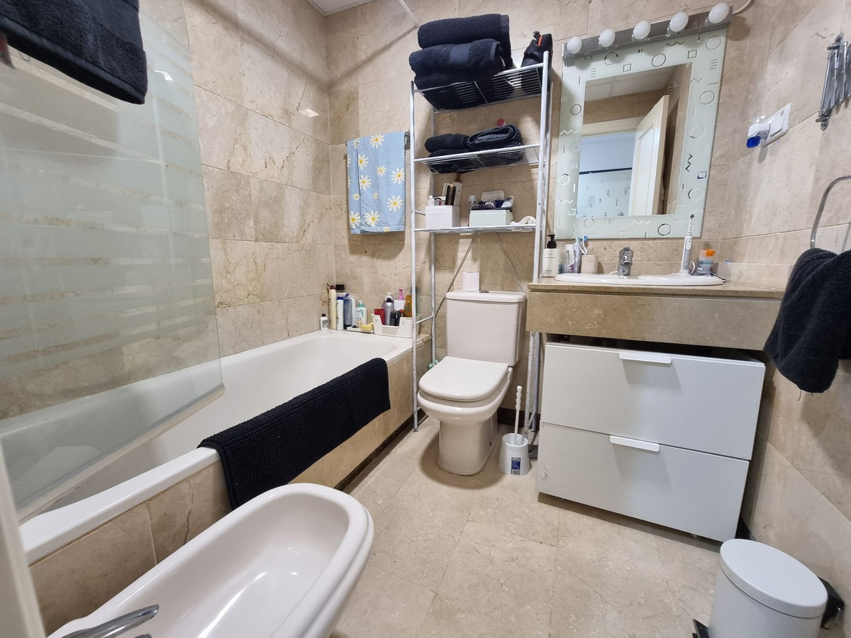 3 Bed Apartment for sale in Estepona Costa Del Sol, Málaga, Spain