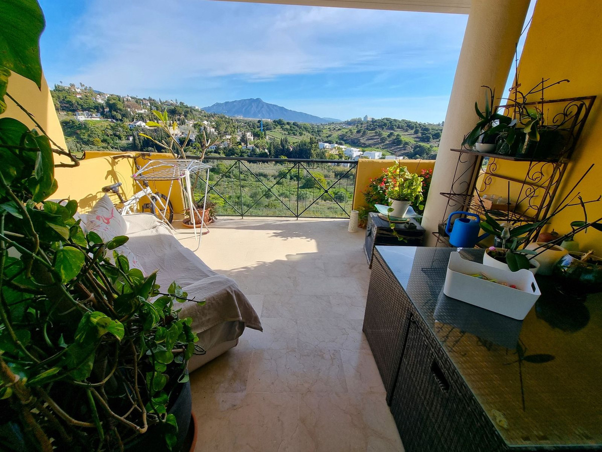 3 Bed Apartment for sale in Estepona Costa Del Sol, Málaga, Spain