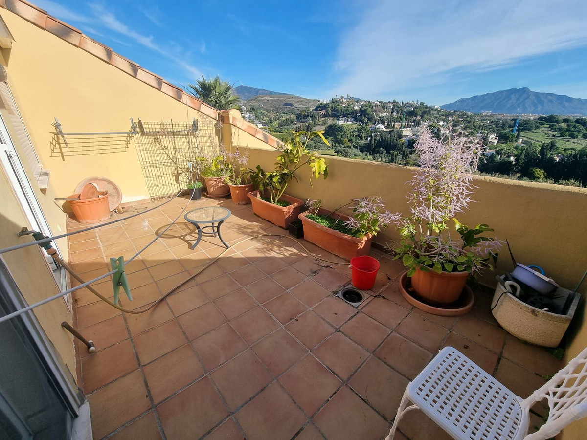 3 Bed Apartment for sale in Estepona Costa Del Sol, Málaga, Spain