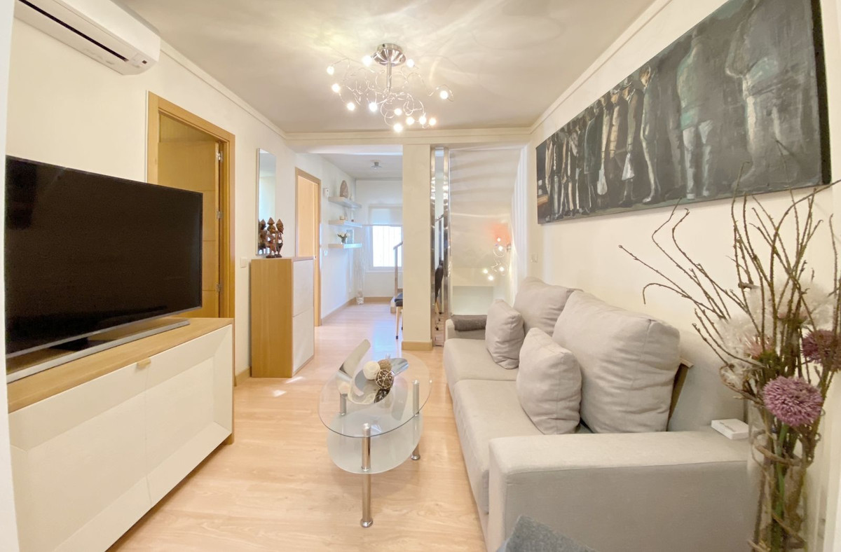 2 Bed Commercial unit for sale in Marbella Costa Del Sol, Málaga, Spain