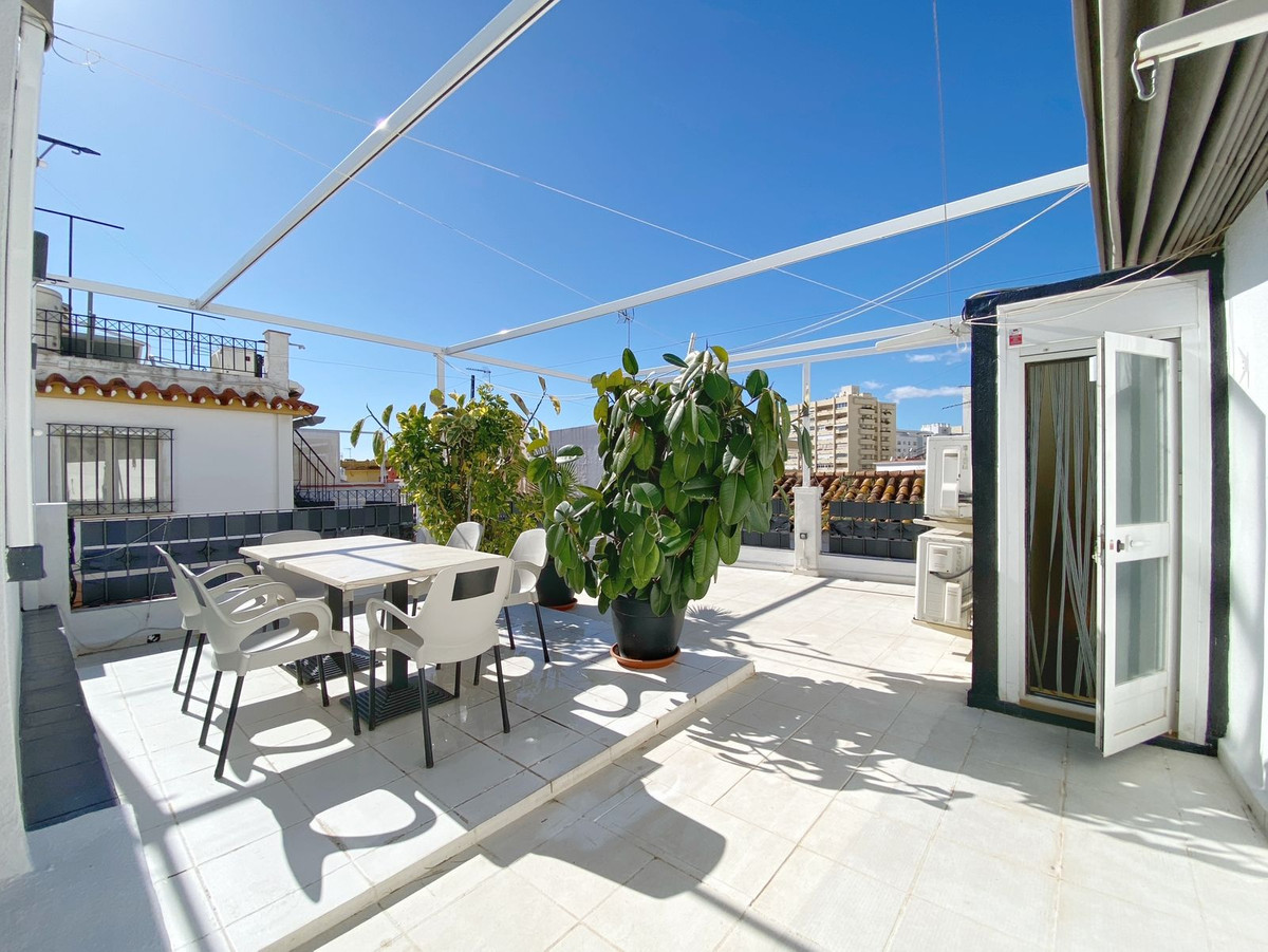 2 Bed Commercial unit for sale in Marbella Costa Del Sol, Málaga, Spain