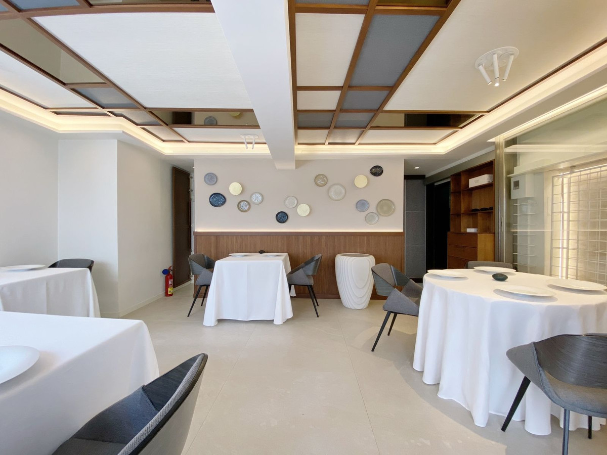 2 Bed Commercial unit for sale in Marbella Costa Del Sol, Málaga, Spain