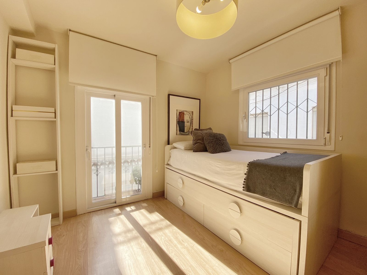 2 Bed Commercial unit for sale in Marbella Costa Del Sol, Málaga, Spain