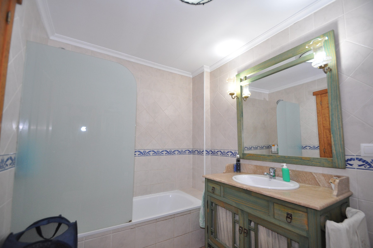 3 Bed Townhouse for sale in Pinoso Costa Blanca, Alicante, Spain