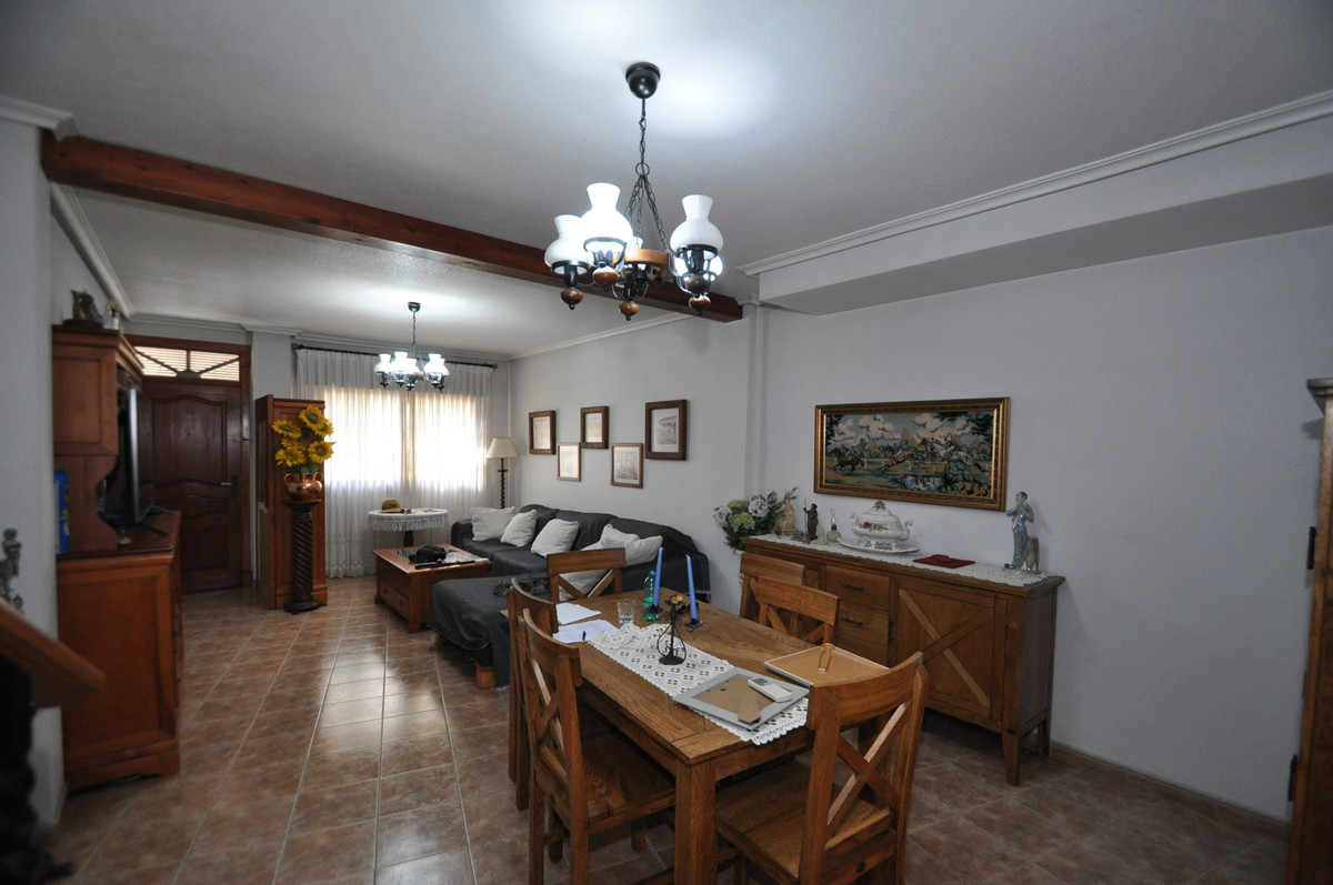 3 Bed Townhouse for sale in Pinoso Costa Blanca, Alicante, Spain