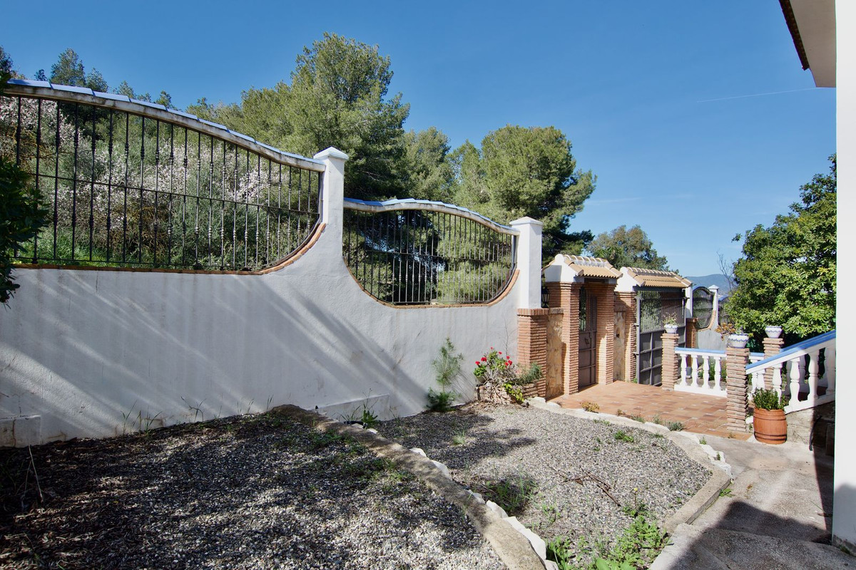 5 Bed Townhouse for sale in Churriana Málaga Ciudad, Málaga, Spain