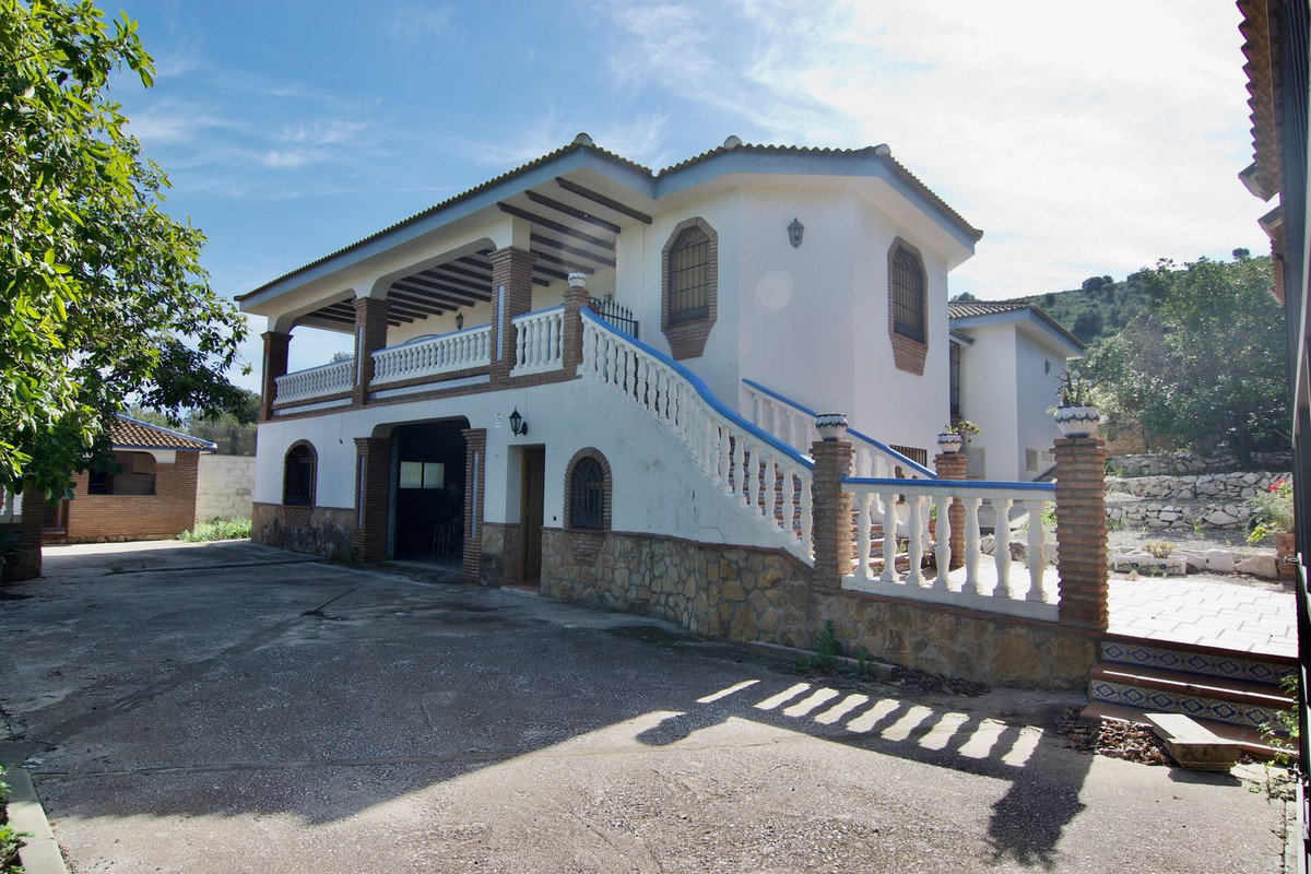 5 Bed Townhouse for sale in Churriana Málaga Ciudad, Málaga, Spain