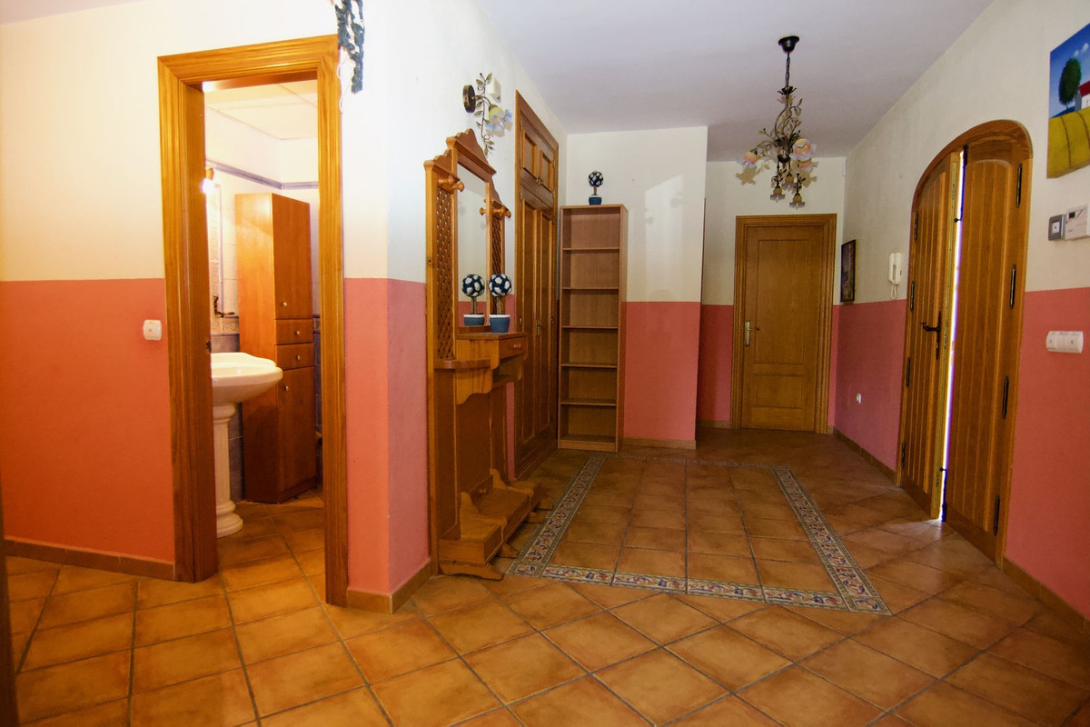 5 Bed Townhouse for sale in Churriana Málaga Ciudad, Málaga, Spain