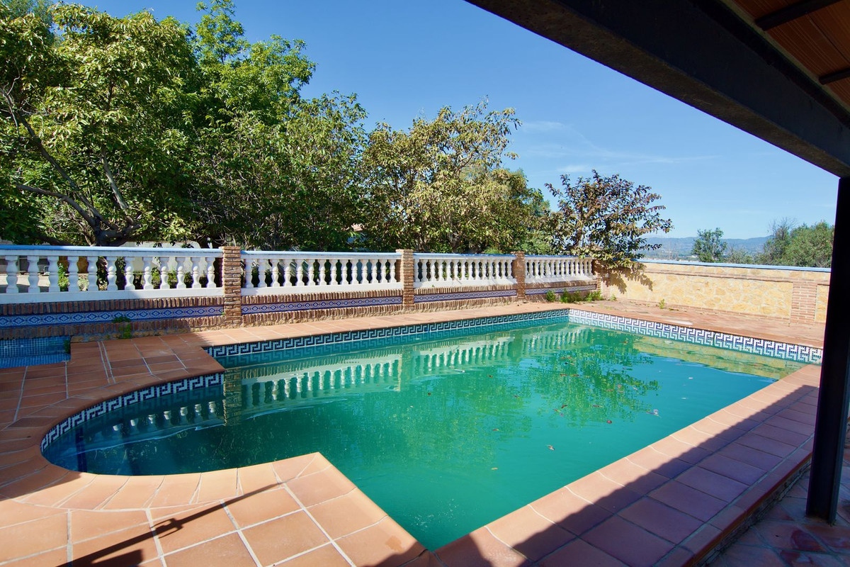 5 Bed Townhouse for sale in Churriana Málaga Ciudad, Málaga, Spain