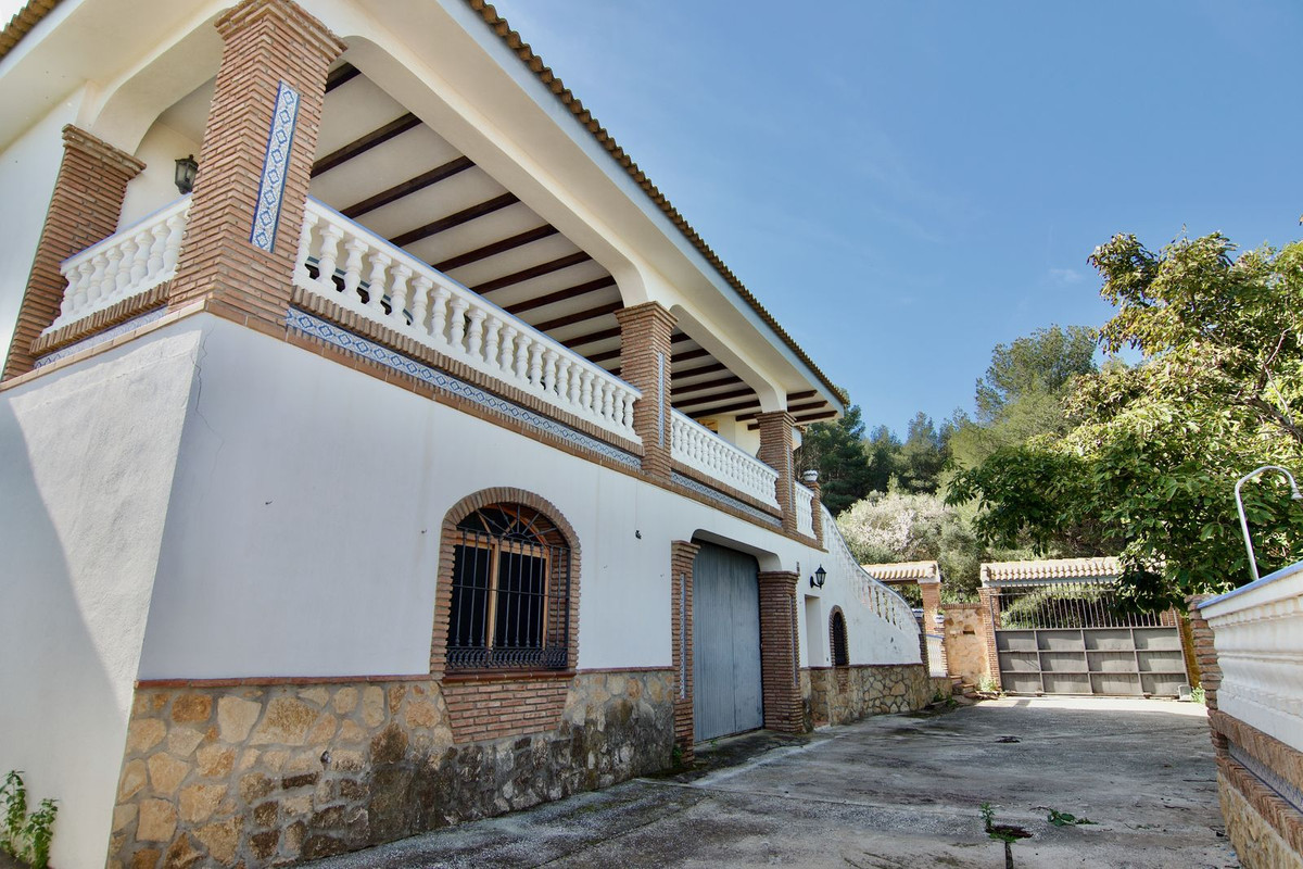 5 Bed Townhouse for sale in Churriana Málaga Ciudad, Málaga, Spain