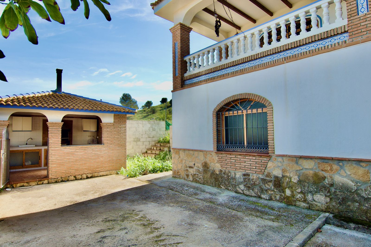 5 Bed Townhouse for sale in Churriana Málaga Ciudad, Málaga, Spain