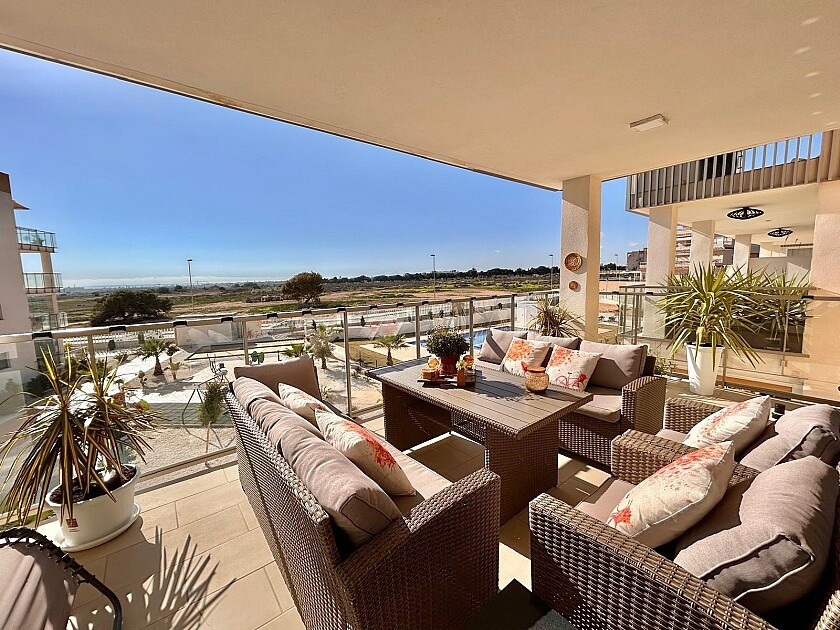Se vende Apartamento Planta Baja de 2 dormitorios en Costa Blanca, Alicante, España
