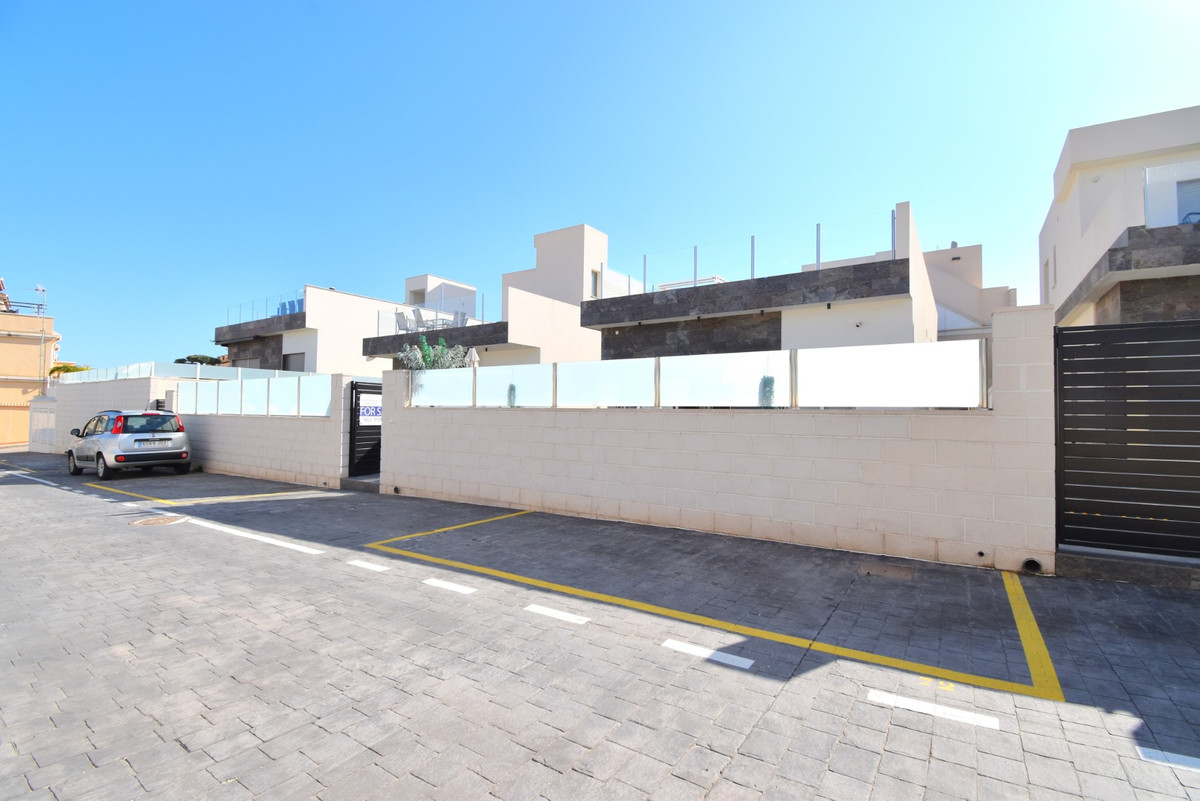 3 Bed Townhouse for sale in Villamartin Costa Blanca, Alicante, Spain