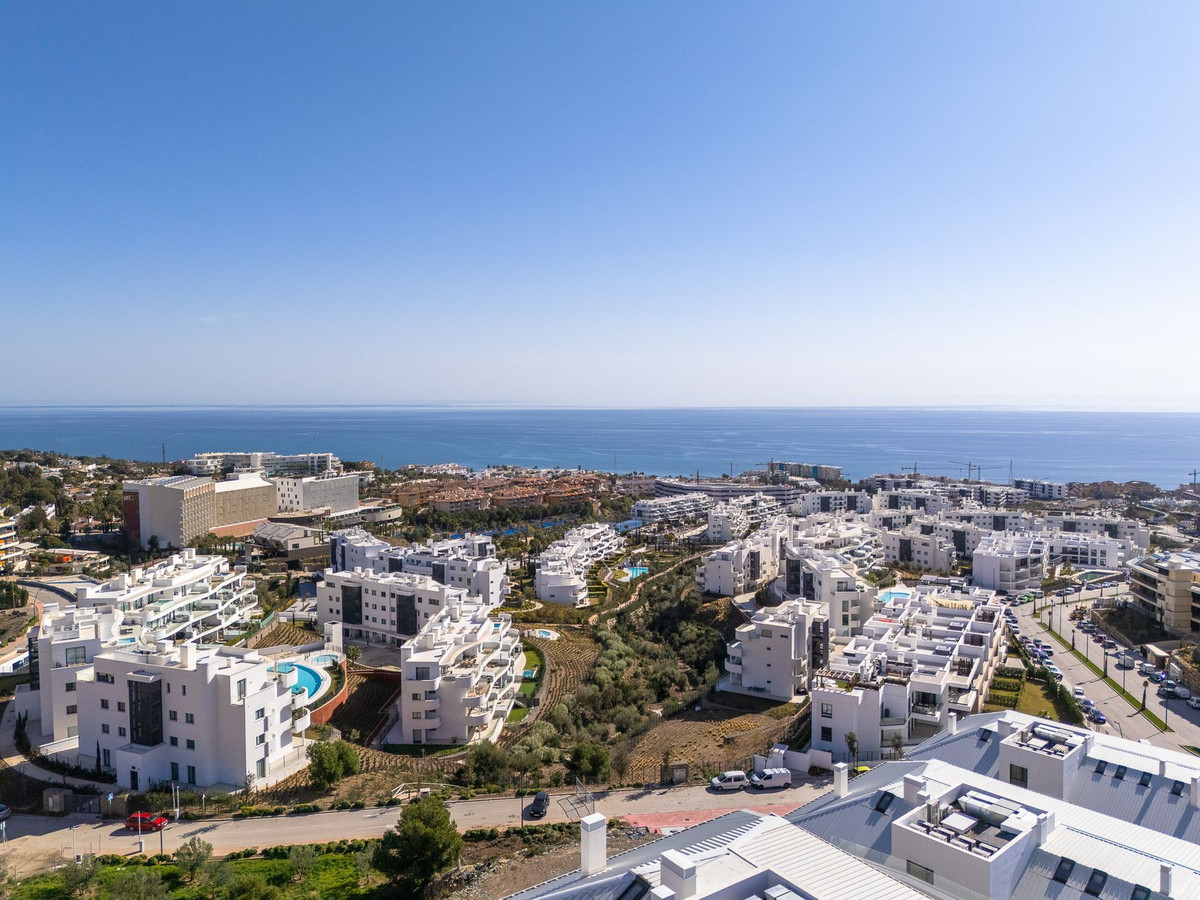 3 Bed Apartment for sale in Fuengirola Costa Del Sol, Málaga, Spain