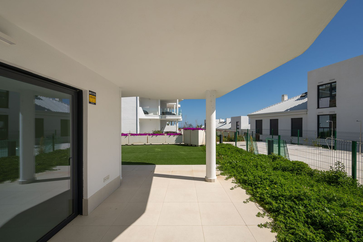 3 Bed Apartment for sale in Fuengirola Costa Del Sol, Málaga, Spain