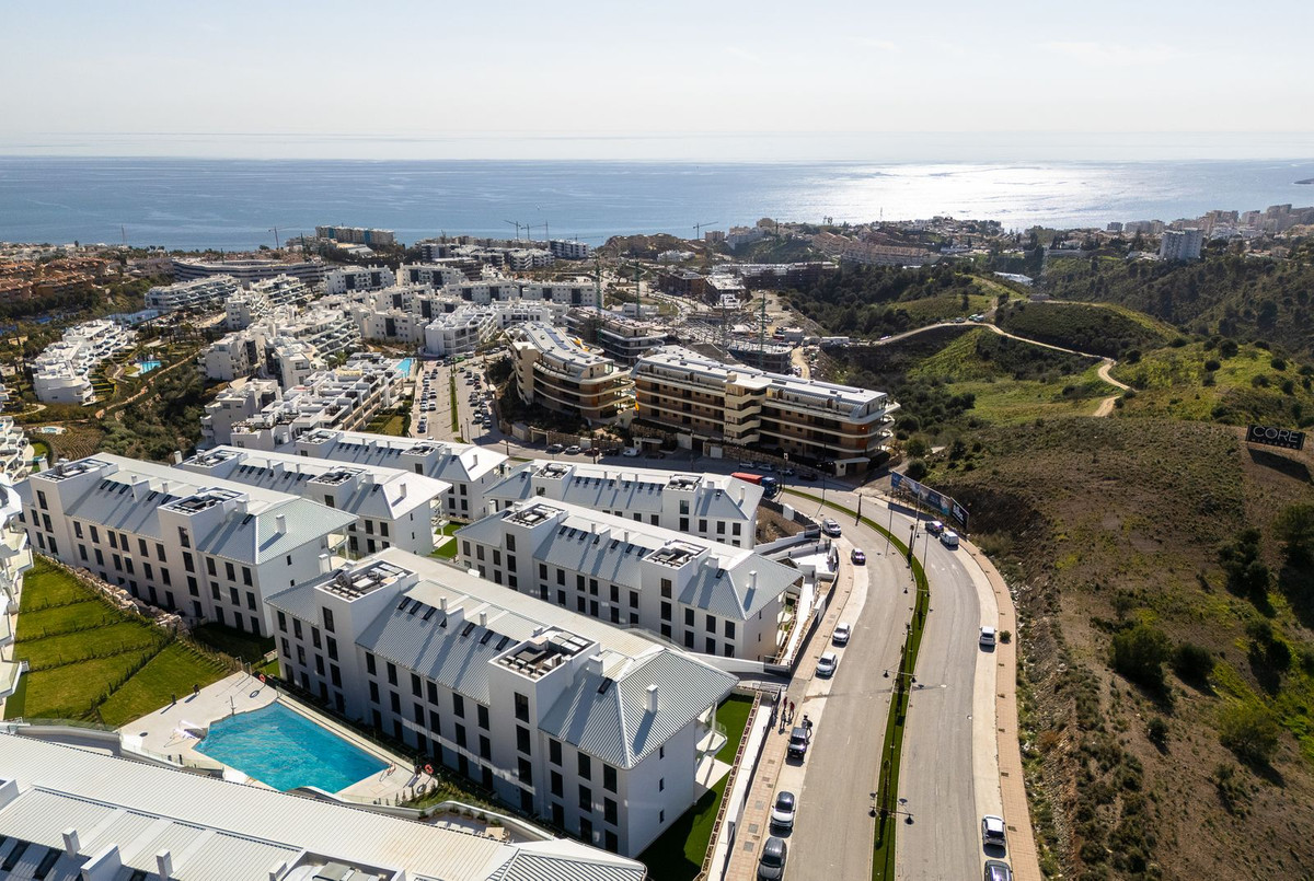 3 Bed Apartment for sale in Fuengirola Costa Del Sol, Málaga, Spain