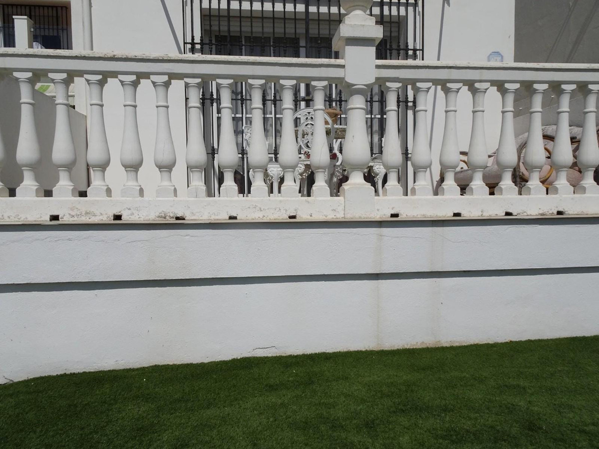 Se vende Apartamento Planta Baja de 2 dormitorios en Costa Del Sol, Málaga, España