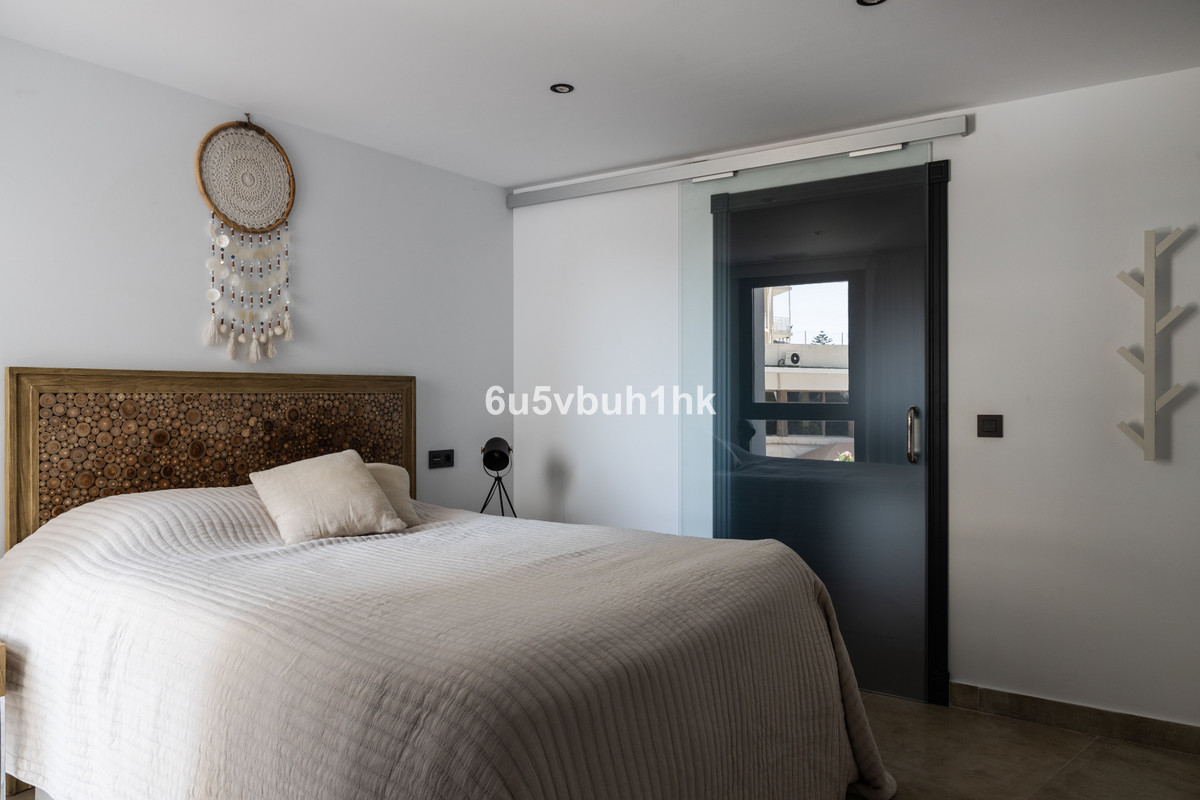 Se vende Villa - Chalet de 3 dormitorios en Costa Del Sol, Málaga, España
