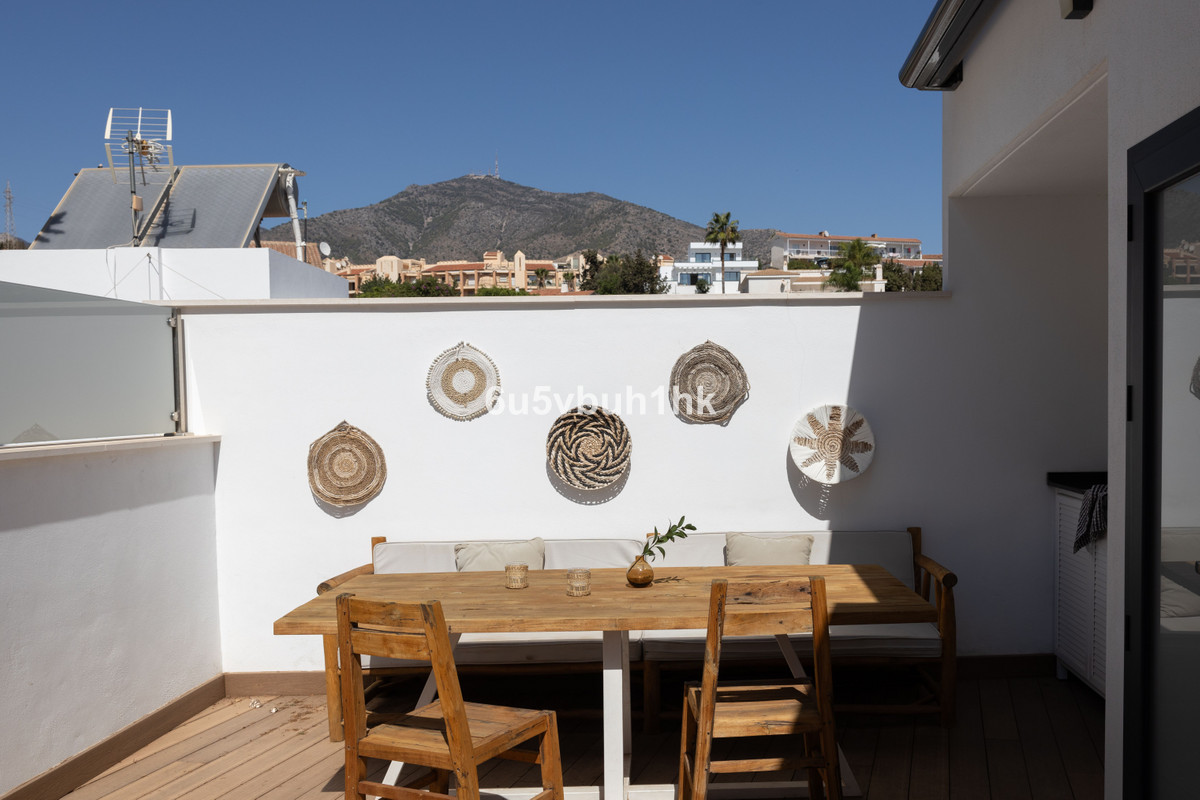 Se vende Villa - Chalet de 3 dormitorios en Costa Del Sol, Málaga, España