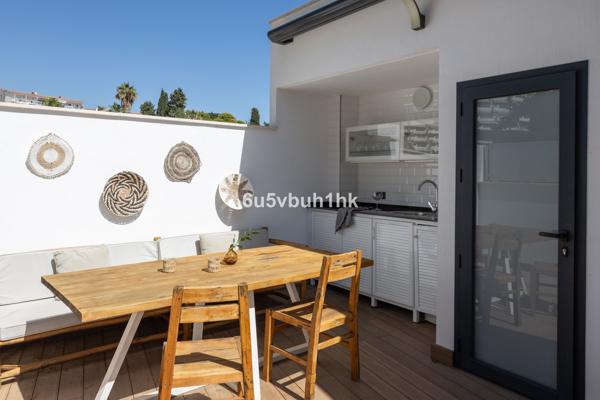 Se vende Villa - Chalet de 3 dormitorios en Costa Del Sol, Málaga, España