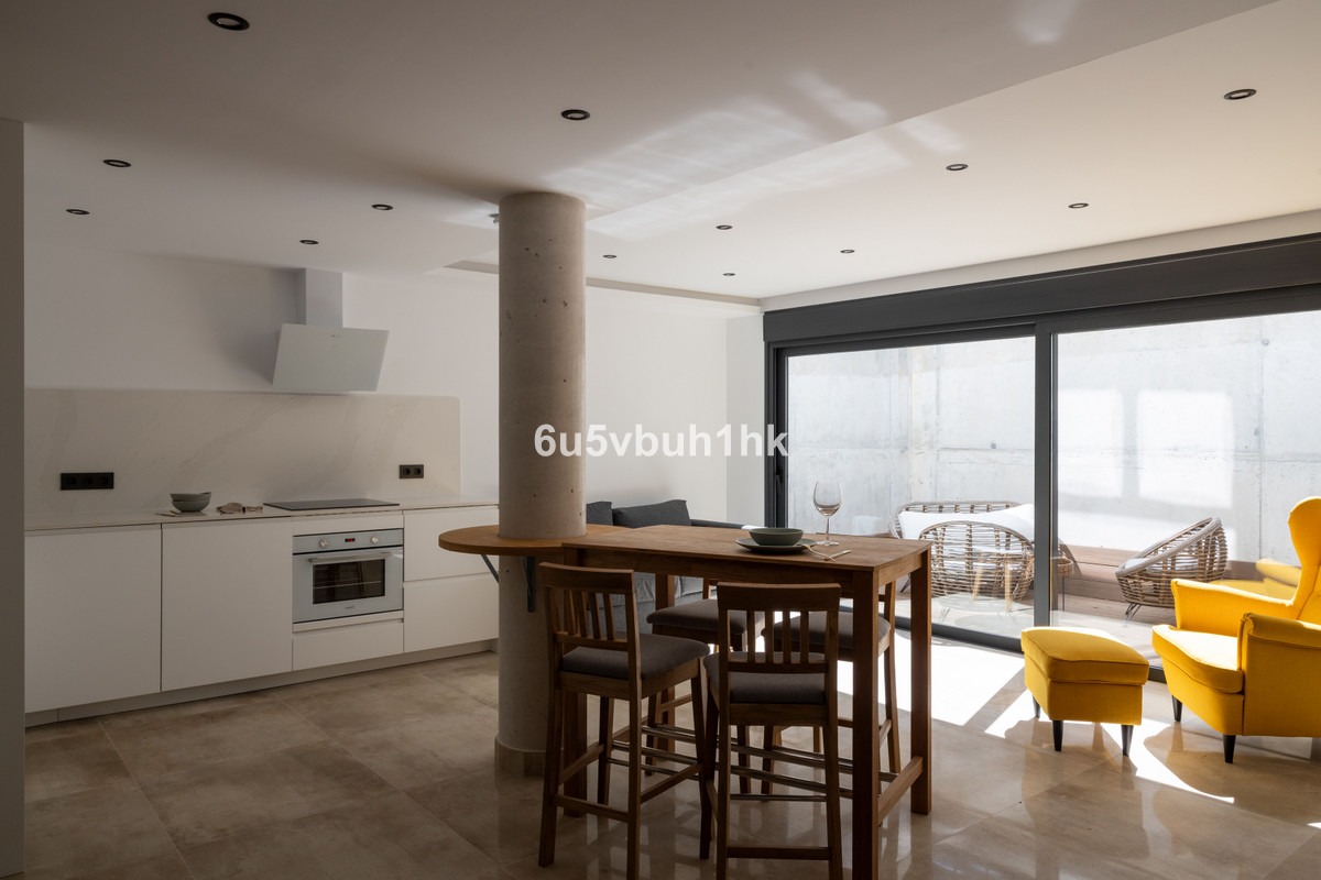 Se vende Villa - Chalet de 3 dormitorios en Costa Del Sol, Málaga, España