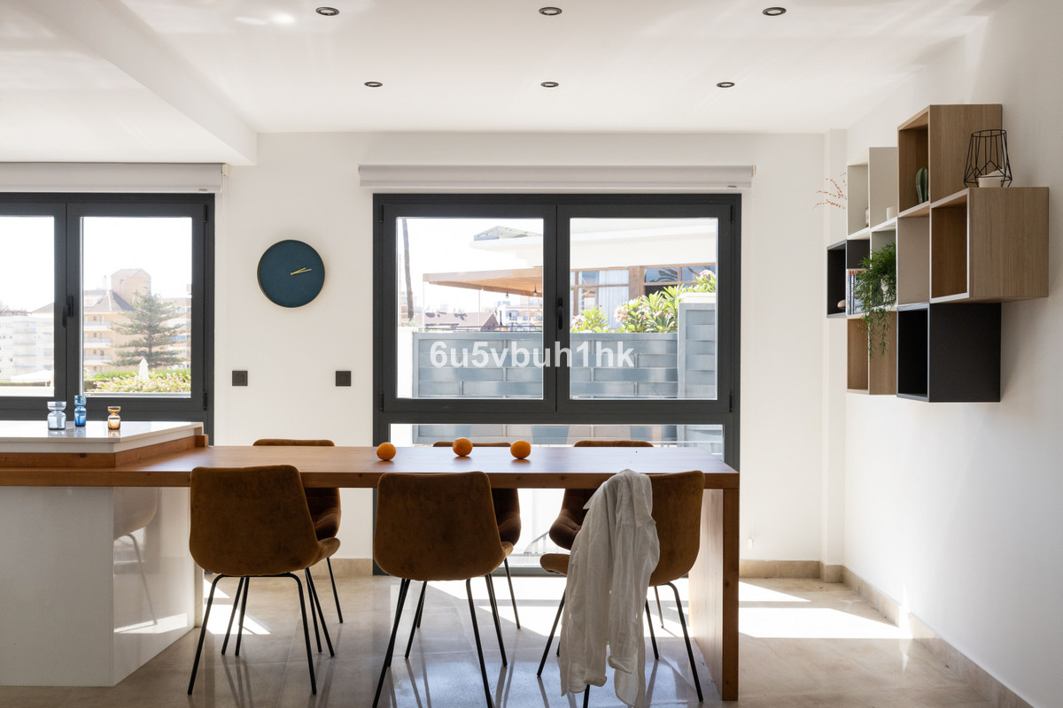 Se vende Villa - Chalet de 3 dormitorios en Costa Del Sol, Málaga, España