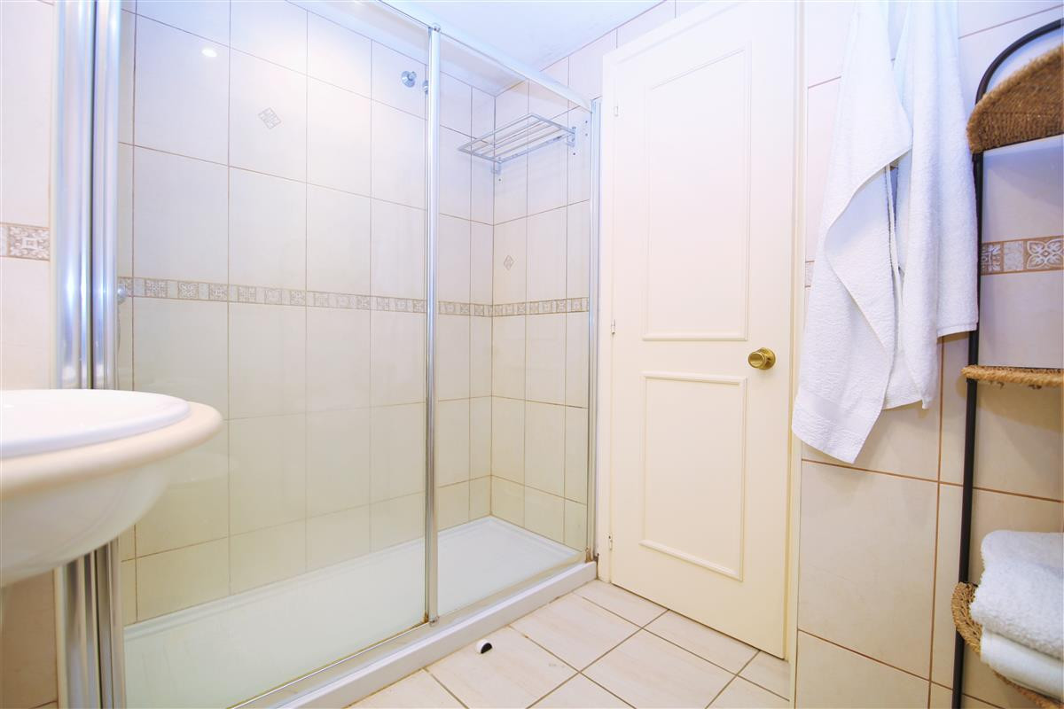 2 Bed Apartment for sale in Estepona Costa Del Sol, Málaga, Spain