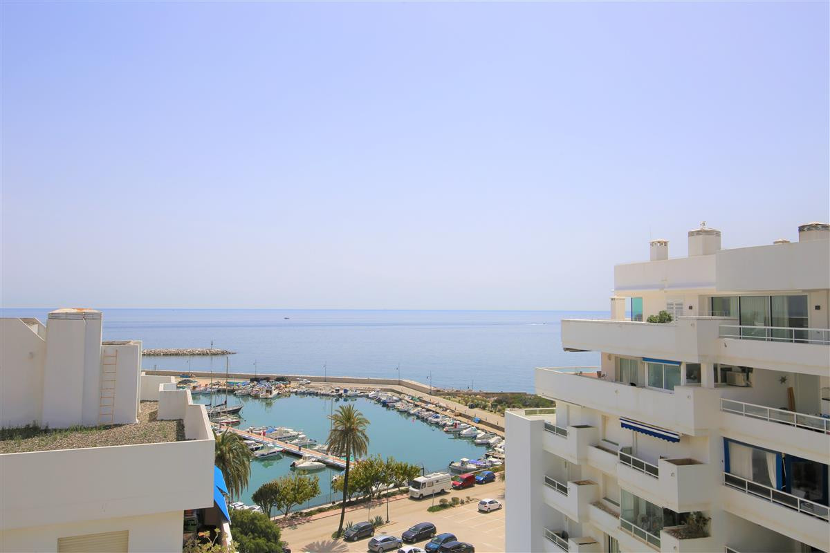2 Bed Apartment for sale in Estepona Costa Del Sol, Málaga, Spain
