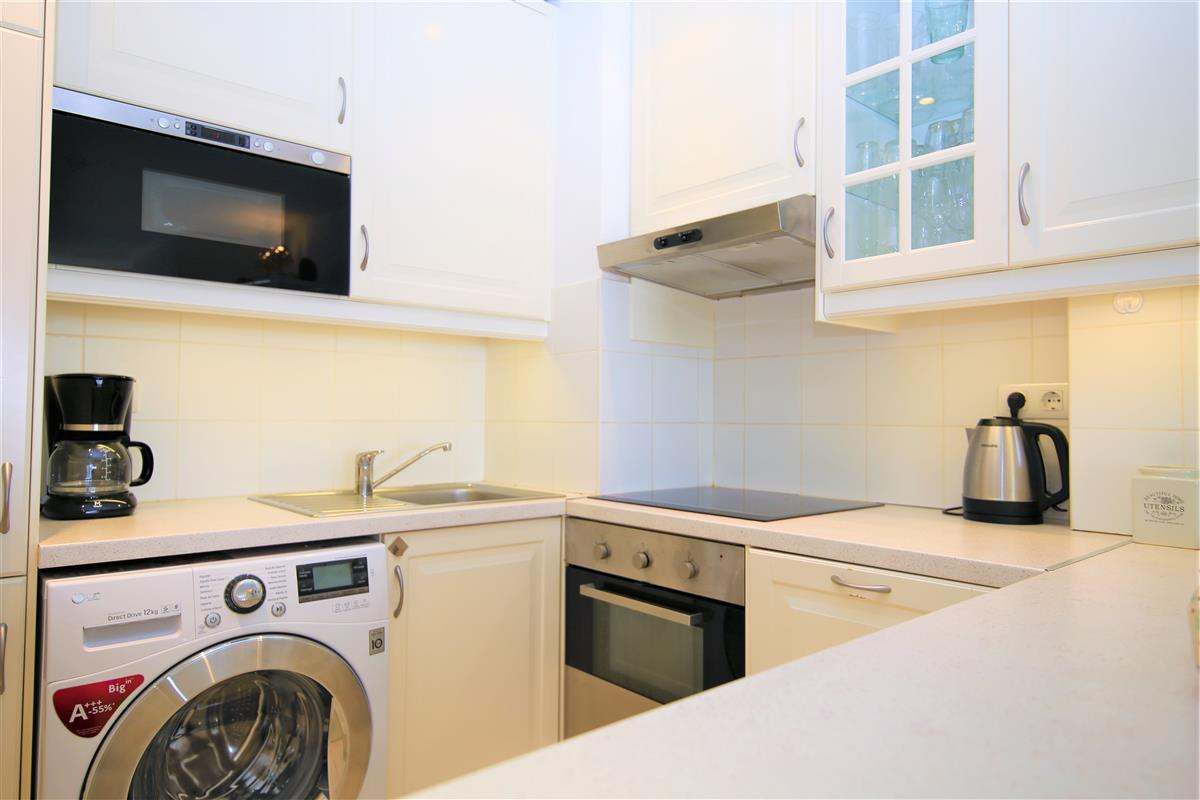 2 Bed Apartment for sale in Estepona Costa Del Sol, Málaga, Spain