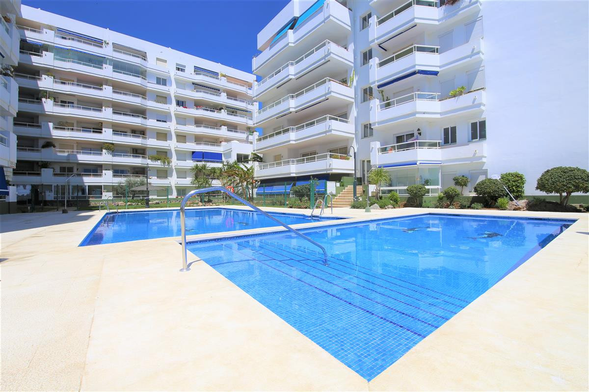 2 Bed Apartment for sale in Estepona Costa Del Sol, Málaga, Spain