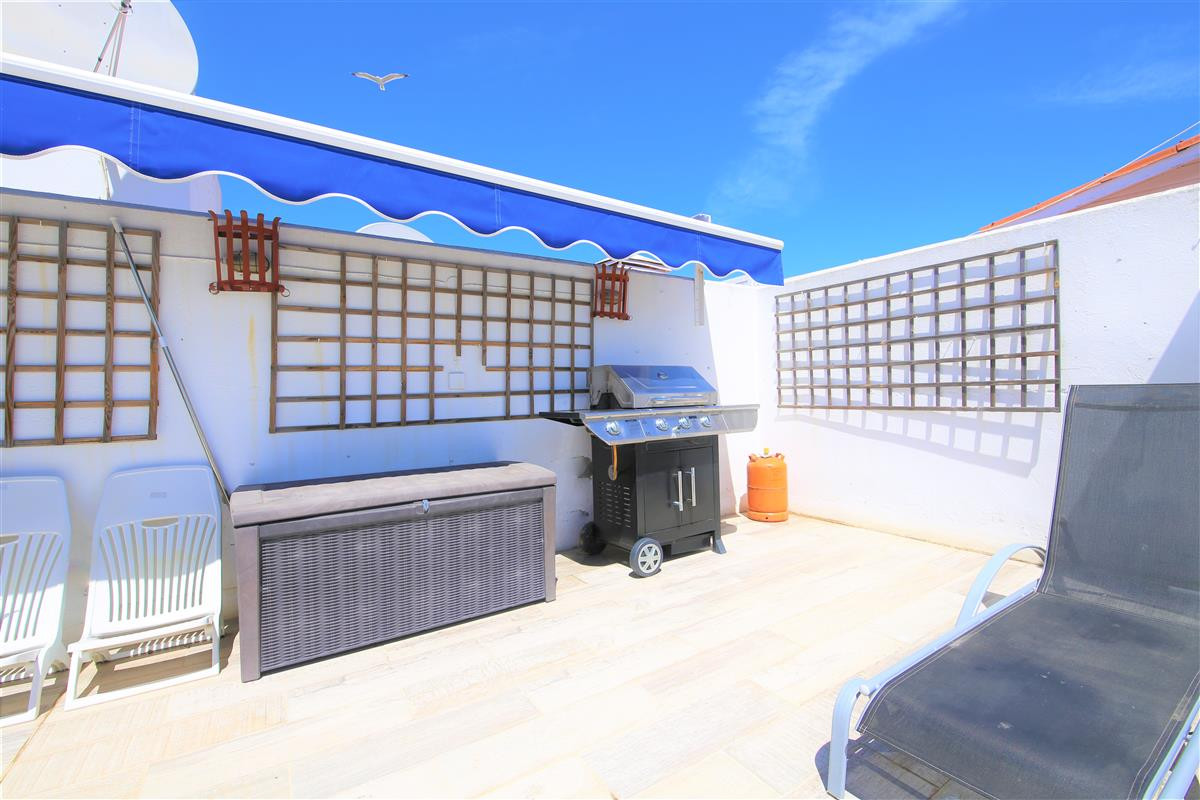 2 Bed Apartment for sale in Estepona Costa Del Sol, Málaga, Spain
