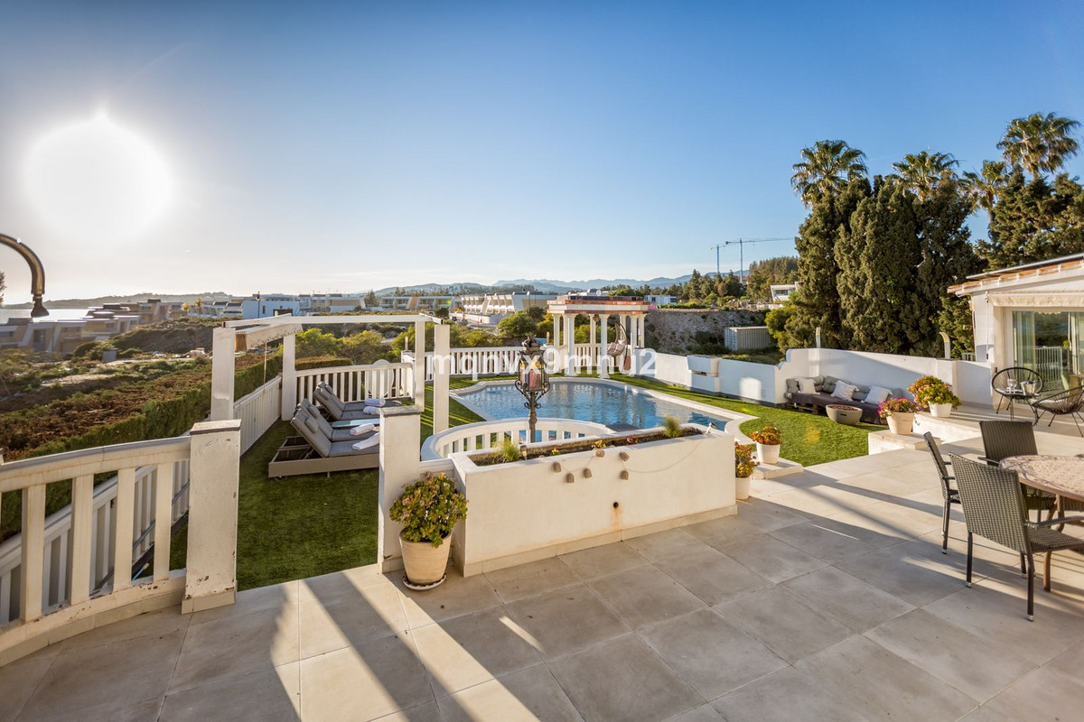 5 Bed Townhouse for sale in El Chaparral Costa Del Sol, Málaga, Spain