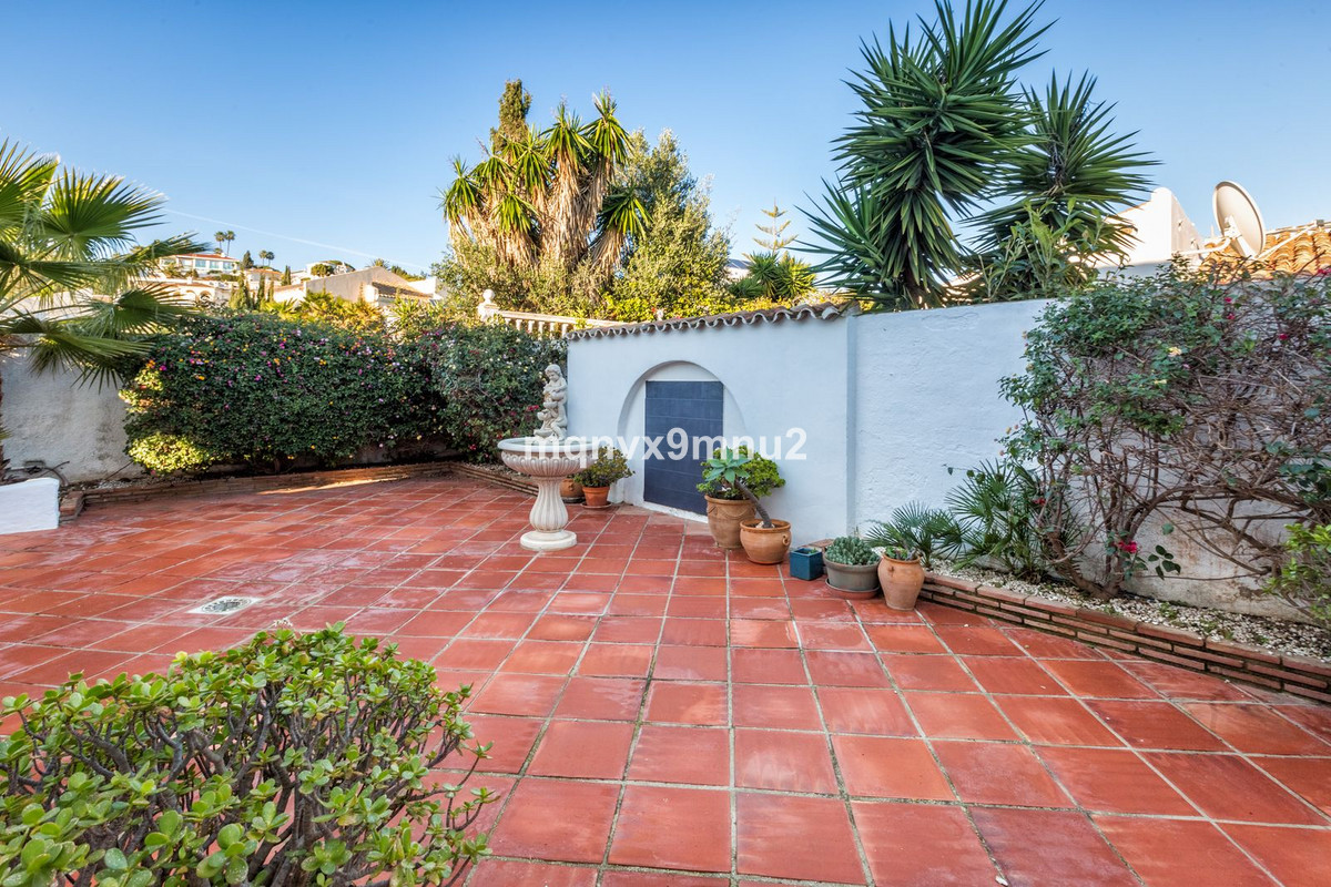 5 Bed Townhouse for sale in El Chaparral Costa Del Sol, Málaga, Spain