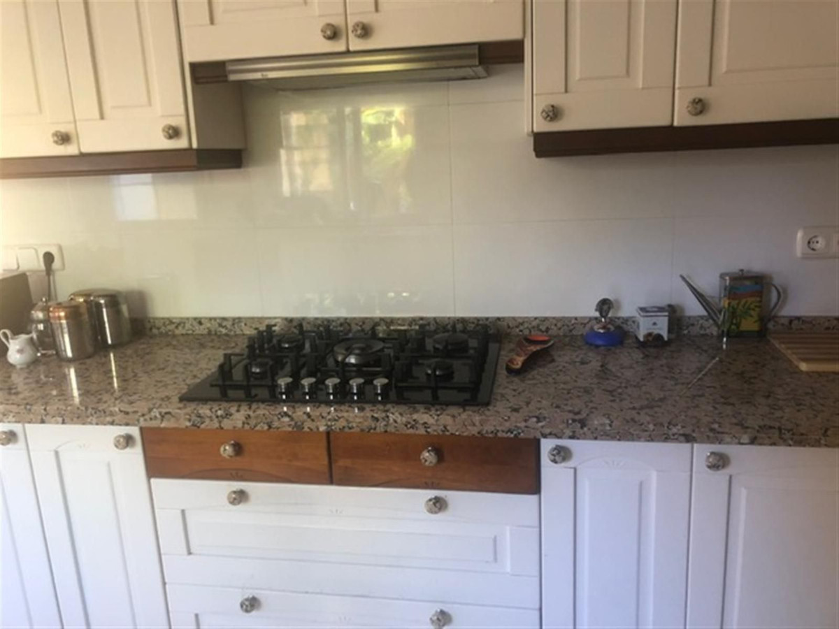 Se vende Villa - Chalet de 4 dormitorios en Costa Del Sol, Málaga, España